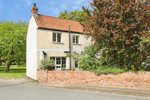 2 bedroom character property for sale, The Green, Misson, Doncaster