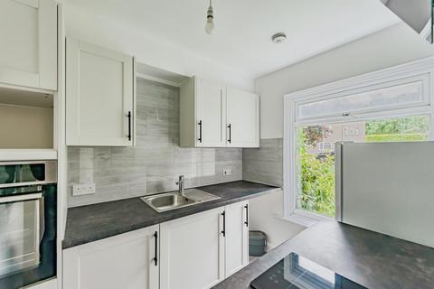 1 bedroom ground floor flat for sale, Longbridge Road, Horley