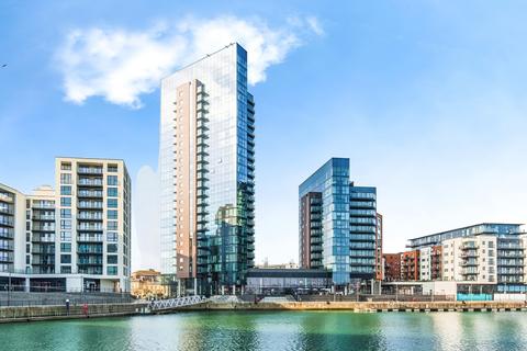 3 bedroom apartment to rent, Ocean Way, Southampton SO14