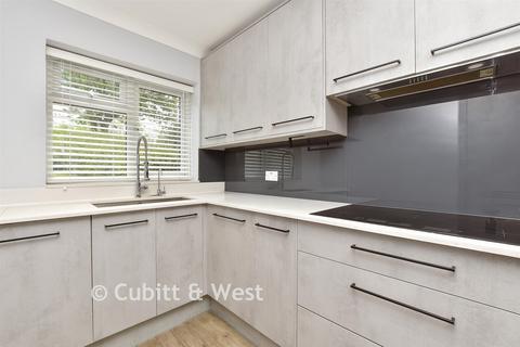 3 bedroom end of terrace house for sale, Limpsfield Road, South Croydon CR2