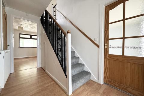 4 bedroom detached house for sale, Park Avenue, Huddersfield HD8 8JG