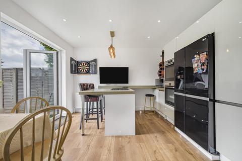 3 bedroom semi-detached house for sale, Brookmead Avenue, Bromley