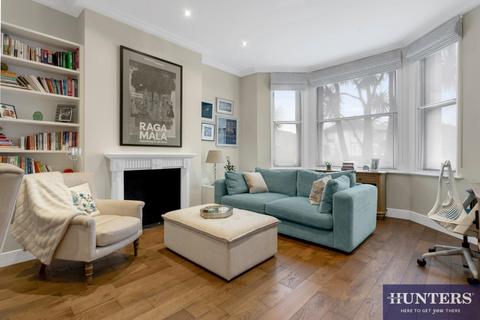 1 bedroom apartment for sale, Finchley Road, Hampstead, London, NW3