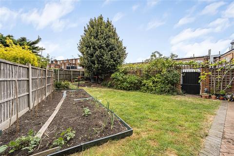 3 bedroom detached house for sale, Cherry Orchard, West Drayton UB7