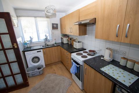 3 bedroom semi-detached house for sale, Cynlas, Kinmel Bay LL18