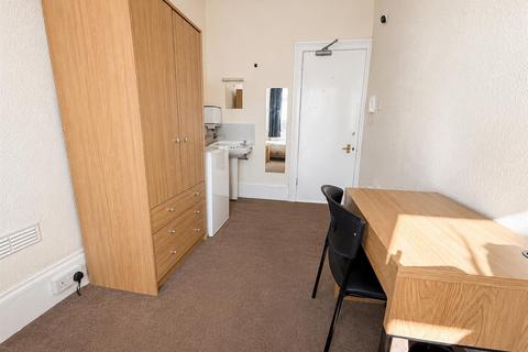 1 bedroom in a house share to rent, Powis Grove, Brighton
