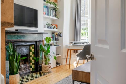 2 bedroom terraced house for sale, Chantrey Road, Brixton, London, SW9