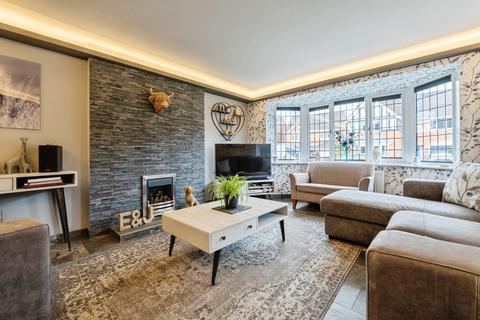 4 bedroom detached house for sale, Sandringham Road, Coalville