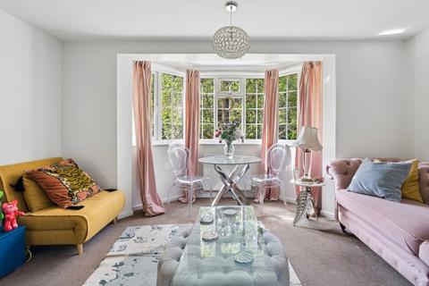1 bedroom apartment for sale, Heath House, 31 Milton Road, Ickenham, UB10