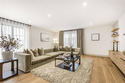 5 bedroom detached house for sale, St James View, Crouch Lane, Goffs Oak, Hertfordshire, EN7