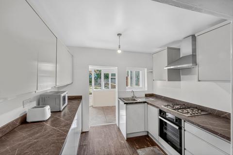 5 bedroom terraced house for sale, Roden Street, London, N7