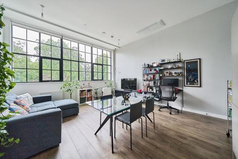 1 bedroom apartment for sale, Truscon House, Carnation Gardens, Hayes UB3