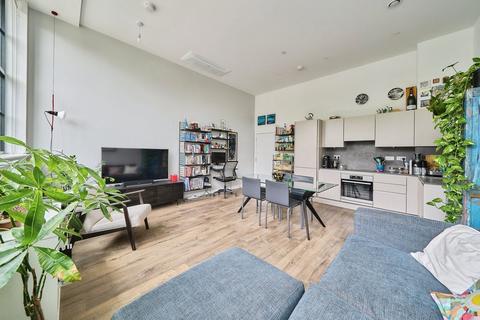 1 bedroom apartment for sale, Truscon House, Carnation Gardens, Hayes UB3