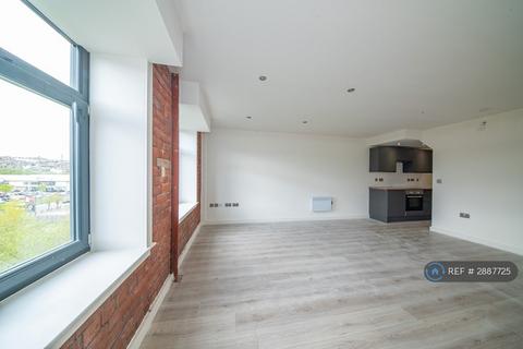 2 bedroom flat to rent, Conditioning House, Bradford, BD1