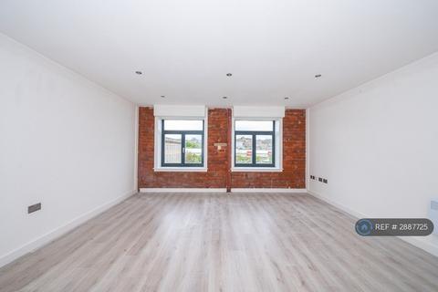 2 bedroom flat to rent, Conditioning House, Bradford, BD1