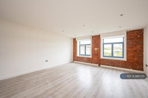 2 bedroom flat to rent, Conditioning House, Bradford, BD1
