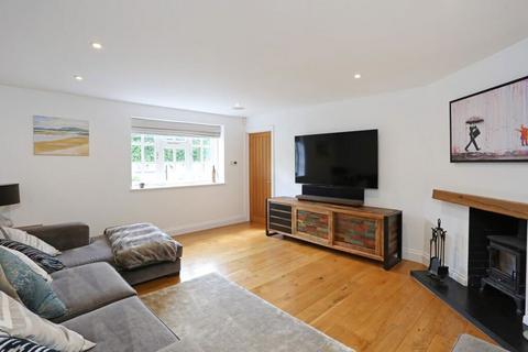 3 bedroom semi-detached house for sale, Moor Park House Way, Farnham, Surrey, GU10 1FE