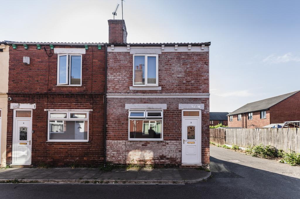 2 bedroom terraced house for sale