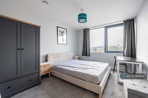 2 bedroom penthouse to rent, Grosvenor House, Norwich, NR1