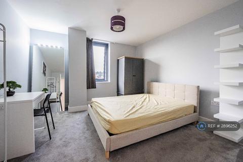 2 bedroom penthouse to rent, Grosvenor House, Norwich, NR1