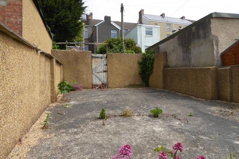 3 bedroom terraced house to rent, Rhyddings Park Road, Brynmill, SA2