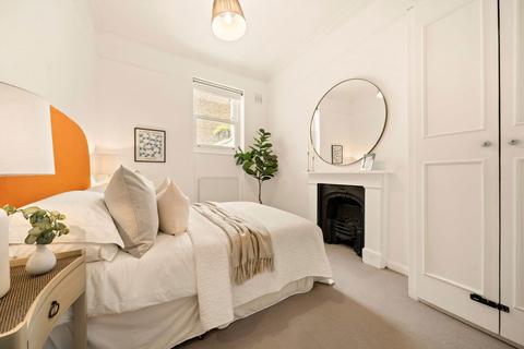 2 bedroom flat for sale, Portobello Road, London W11