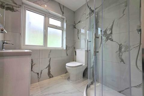 2 bedroom apartment to rent, Uxbridge Road, Stanmore