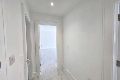 2 bedroom apartment to rent, Uxbridge Road, Stanmore