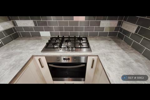 3 bedroom semi-detached house to rent, Pentwyn Road, Port Talbot, SA13