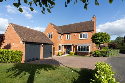 4 bedroom detached house for sale, Hillcrest Drive, Loughborough, LE11