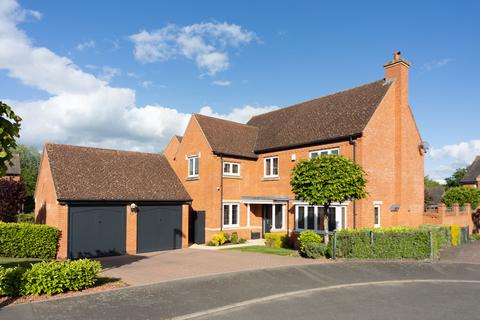 4 bedroom detached house for sale, Hillcrest Drive, Loughborough, LE11