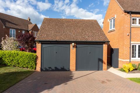 4 bedroom detached house for sale, Hillcrest Drive, Loughborough, LE11