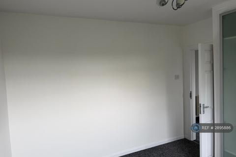 2 bedroom flat to rent, High Street North, Dunstable, LU6