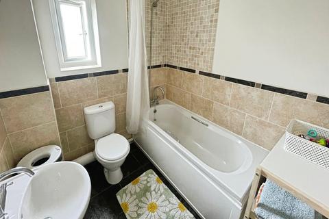 3 bedroom end of terrace house for sale, Canola, Sarn, Bridgend, CF32
