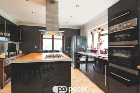 7 bedroom detached house for sale, St. Davids Court, MAESTEG