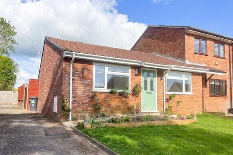 2 bedroom bungalow for sale, The Oaks, Hemyock, Cullompton