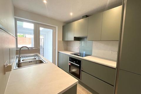2 bedroom bungalow for sale, The Oaks, Hemyock, Cullompton