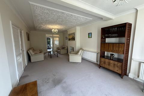 3 bedroom semi-detached house for sale, Shaftesbury Avenue, Harrow, HA3