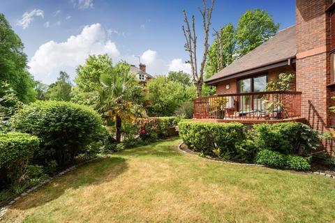 5 bedroom semi-detached house for sale, Broadlands Road,  Highgate,  N6