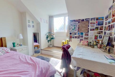 4 bedroom terraced house to rent, Tudor Grove, Nottingham, Nottinghamshire, NG1