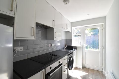1 bedroom ground floor maisonette to rent, Murrain Drive, Downswood, ME15