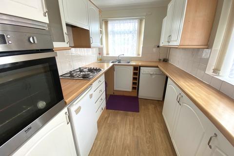 2 bedroom bungalow to rent, Ruskin Close, King's Lynn, PE31