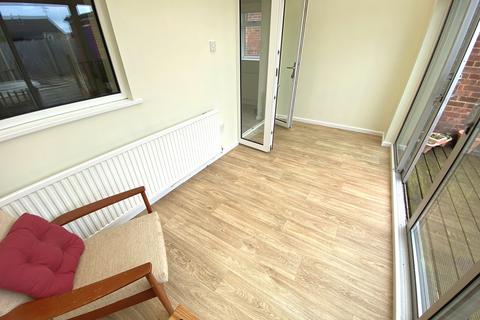 2 bedroom bungalow to rent, Ruskin Close, King's Lynn, PE31