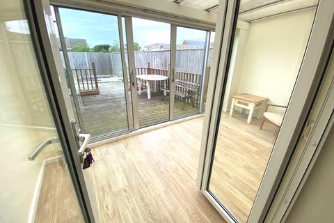 2 bedroom bungalow to rent, Ruskin Close, King's Lynn, PE31