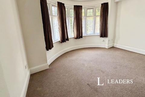 Studio to rent, Midanbury Lane, Southampton, Hampshire, SO18