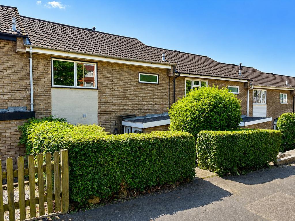 Common View Letchworth Whiteway, Letchworth Garden City, SG6 3 bed terraced house - £350,000