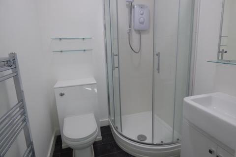 2 bedroom flat to rent, Queen Street Apartments, Queen Street, Carmarthen
