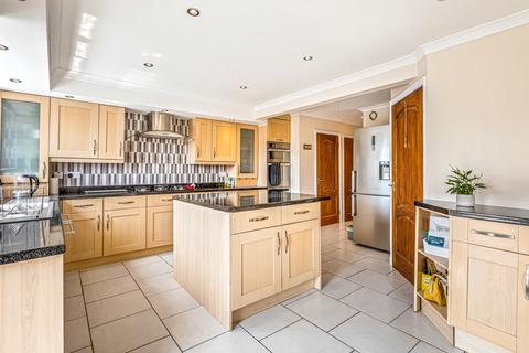 3 bedroom semi-detached bungalow for sale, Leicester LE18