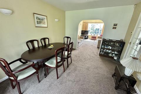 4 bedroom detached house for sale, Uplands Drive, Mirfield