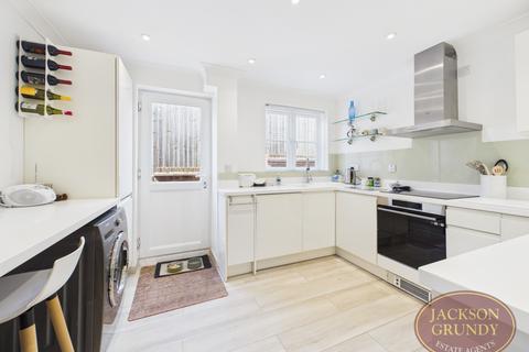4 bedroom detached house for sale, Partridge Close, Charwelton, NN11 3YP